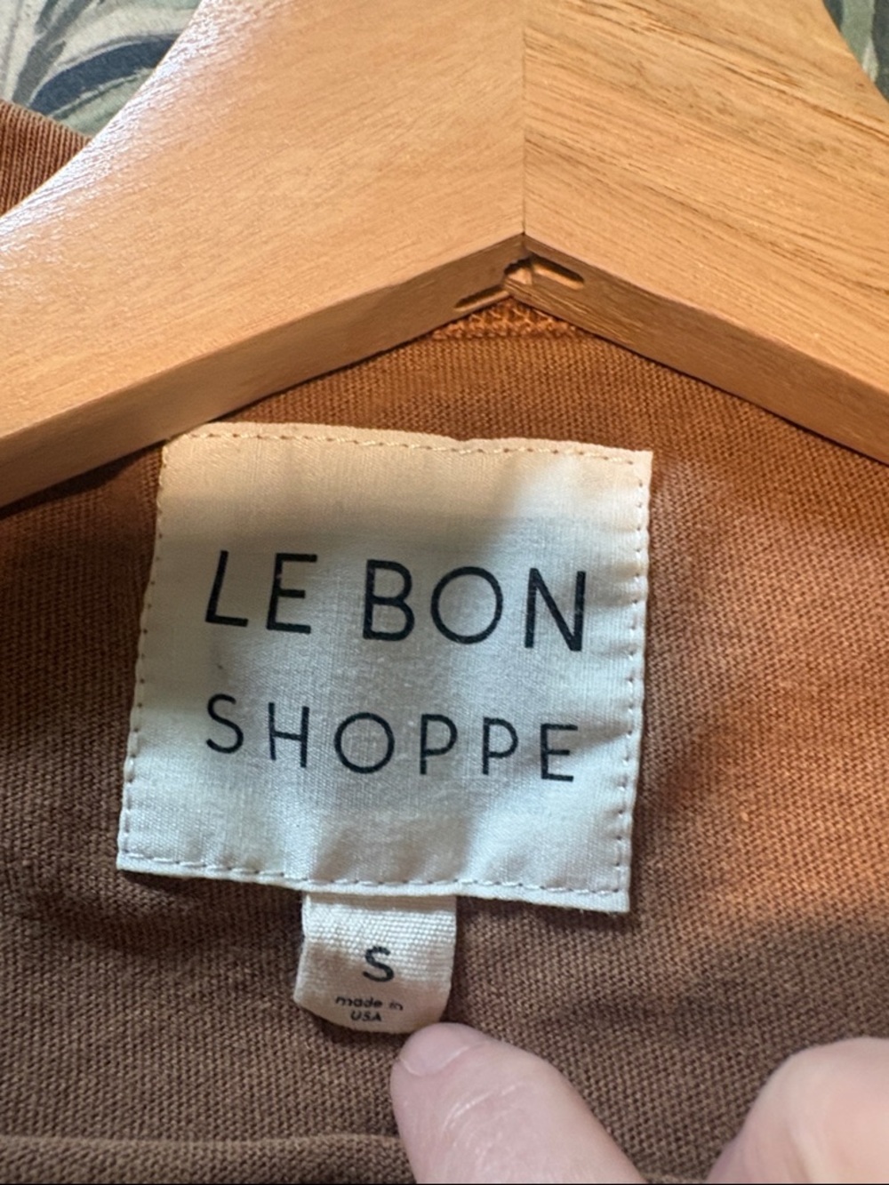 Le Bon Shoppe Tshirt - Picture 6 of 7